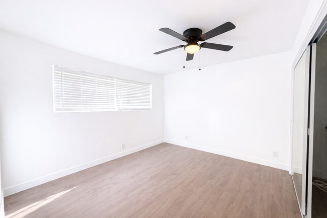 Interior Photo - 6556 Lamirada Ave