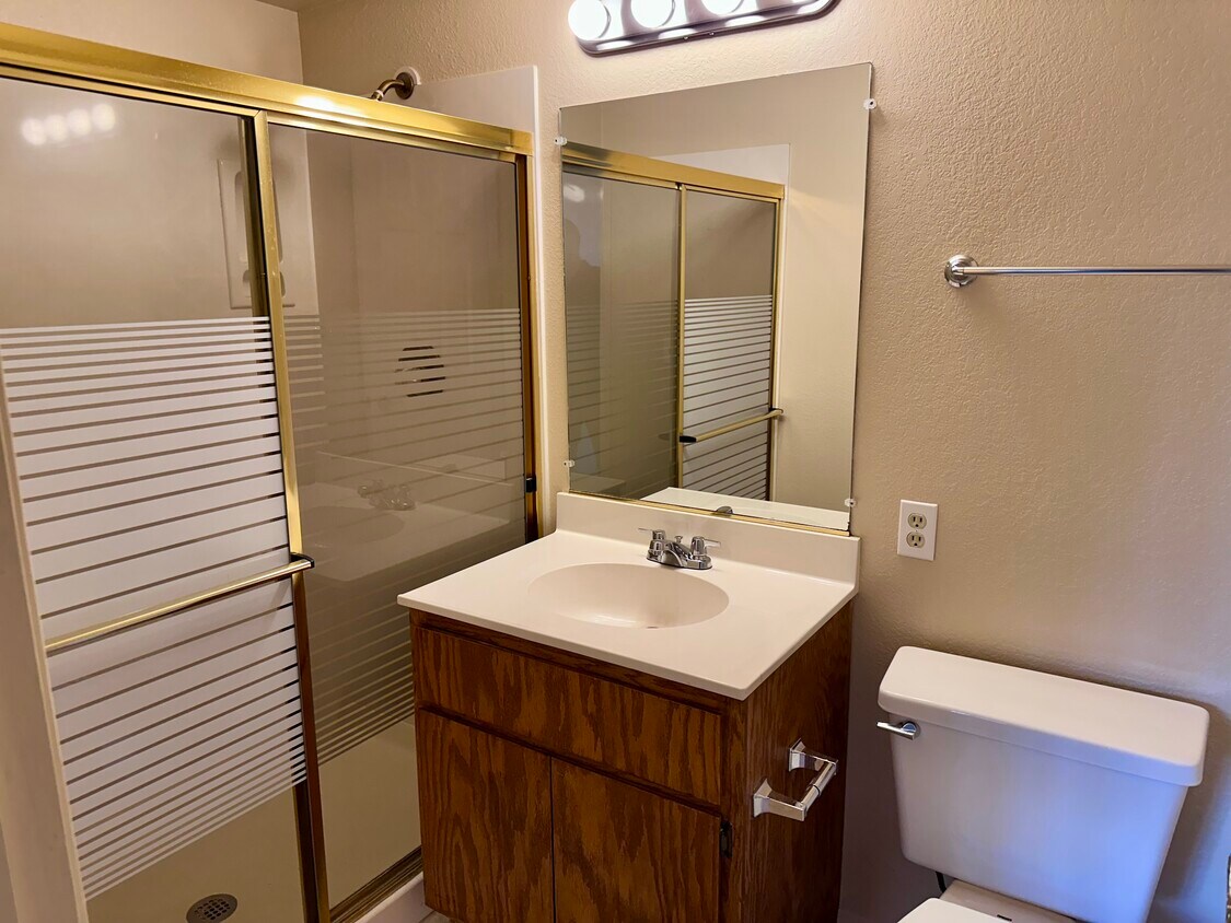 Building Photo - 11456 N Fairway Dr