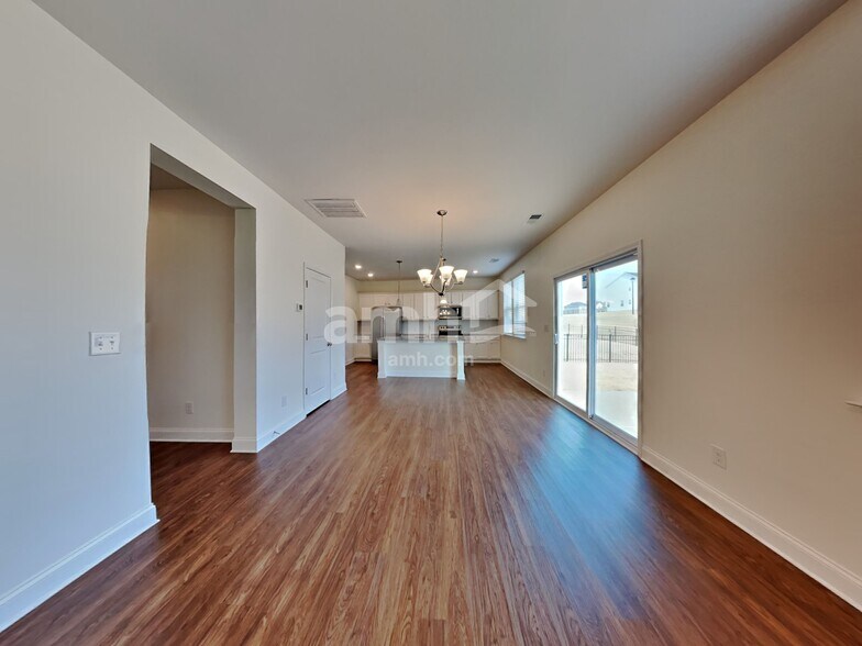 Building Photo - 151 Twin River Dr