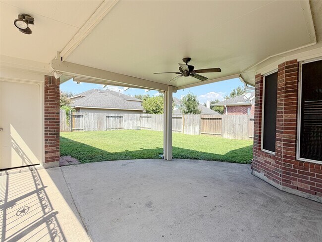 Building Photo - 5714 Brennan Ridge Ln