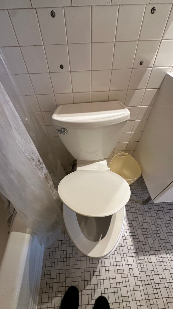 Building Photo - Fantastic Adams Morgan Location!