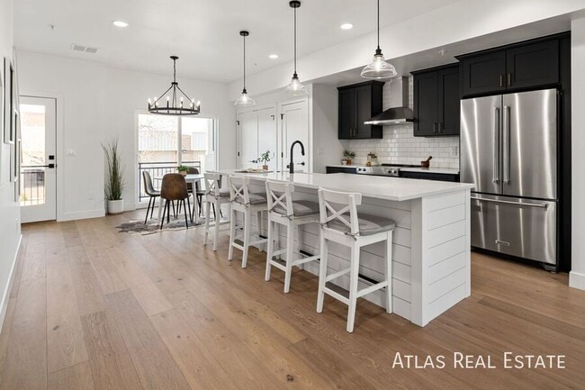 Building Photo - 4523 Tabor St