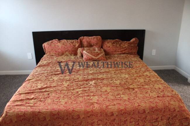 Building Photo - 8839 Baja Fairy Dr