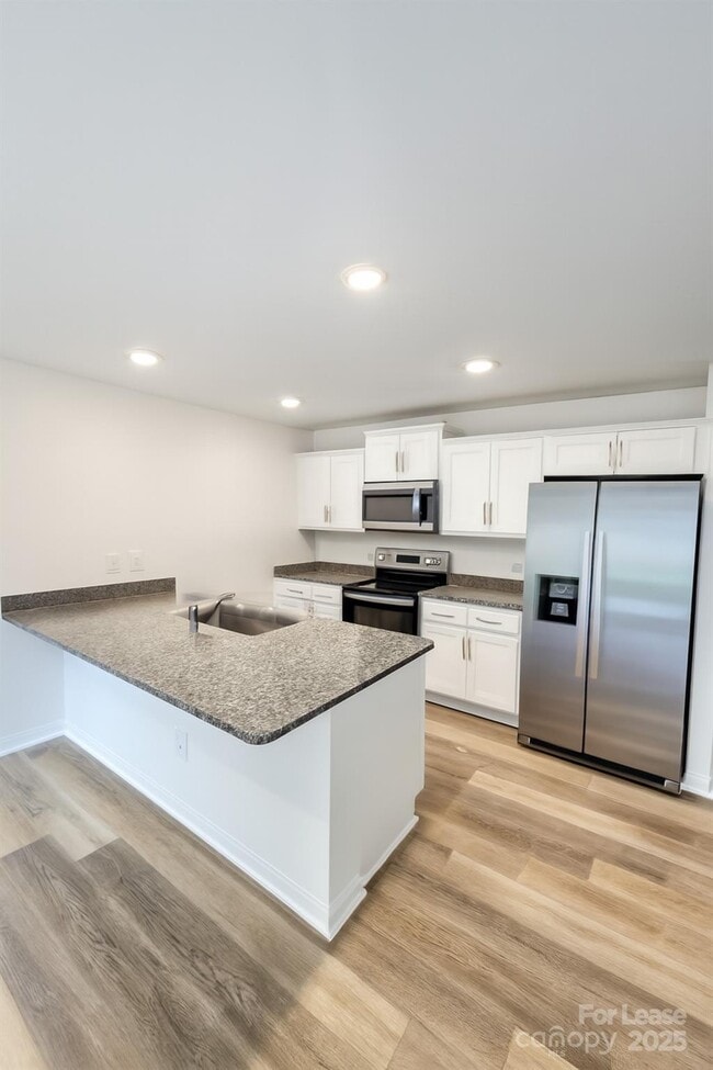 Building Photo - 6104 Faron Wy