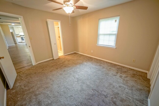 Building Photo - 3005 Tipperary Dr