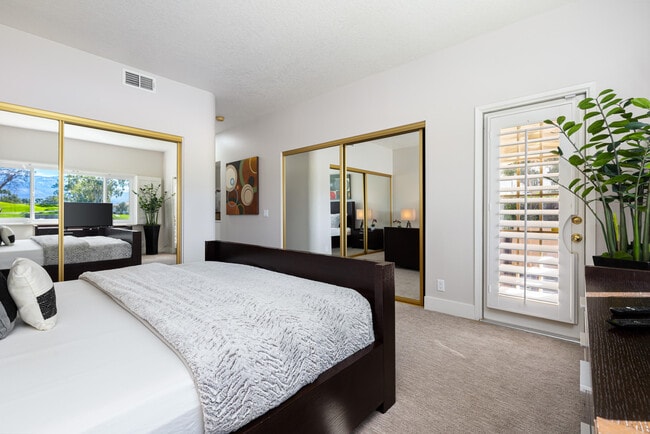 Building Photo - 139 Villa Ct