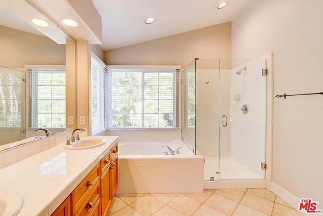 Building Photo - 3145 White Cedar Pl