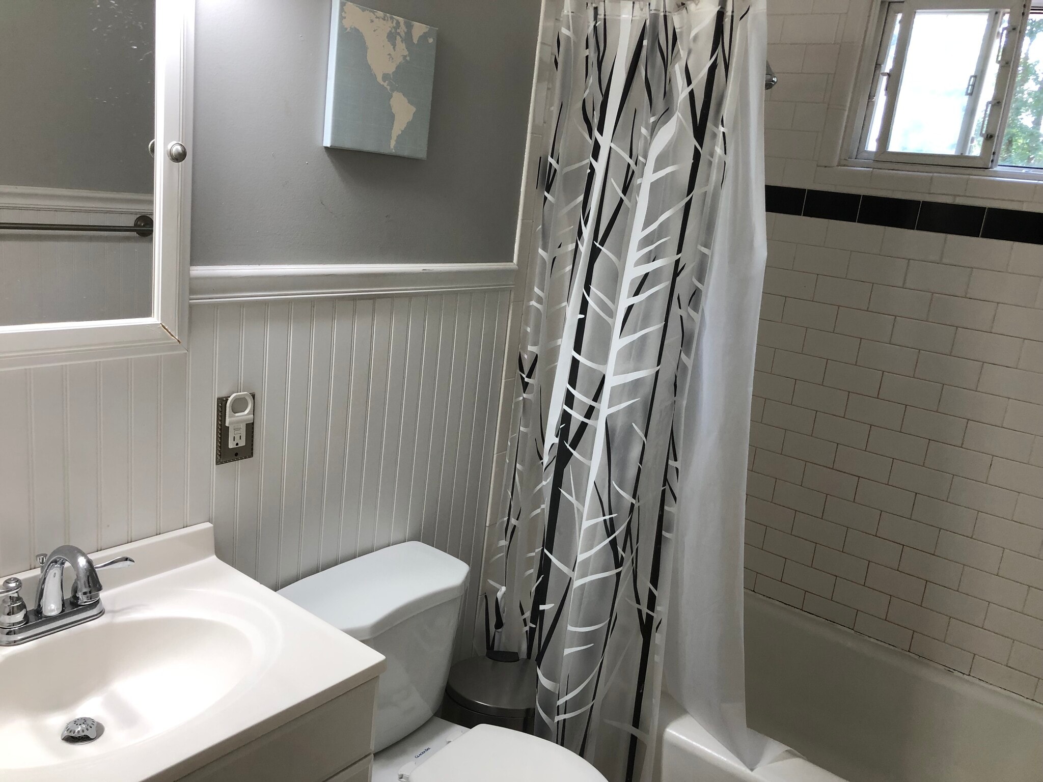 Bathroom - 4920 Myrtle St