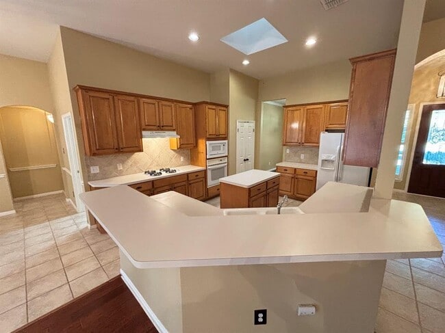 Building Photo - 2909 Yandall Dr