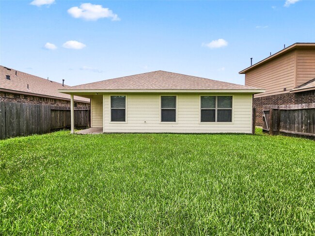 Building Photo - 24430 Yellow Thyme Dr