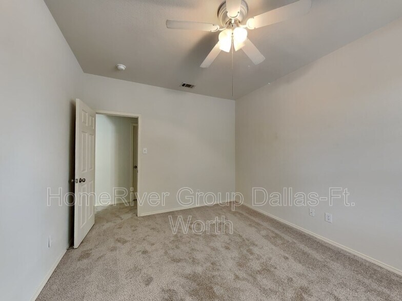 Building Photo - 10709 Lipan Trail
