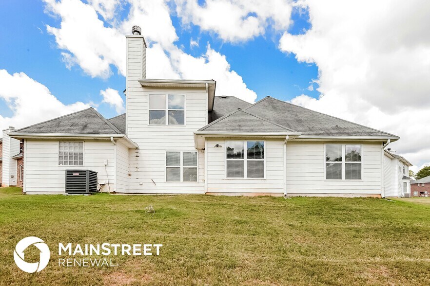 Building Photo - 400 Canoga Ct