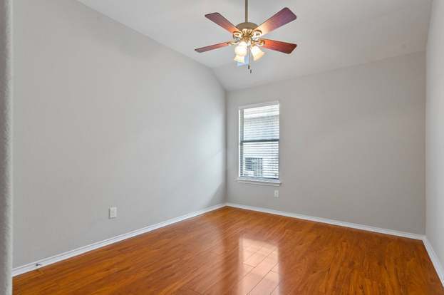 Building Photo - 20725 Mead Bend