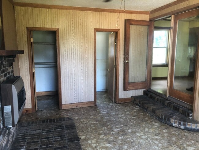 Building Photo - 14062 MO-53