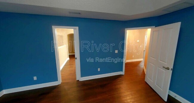 Building Photo - 53671 Carrington Dr