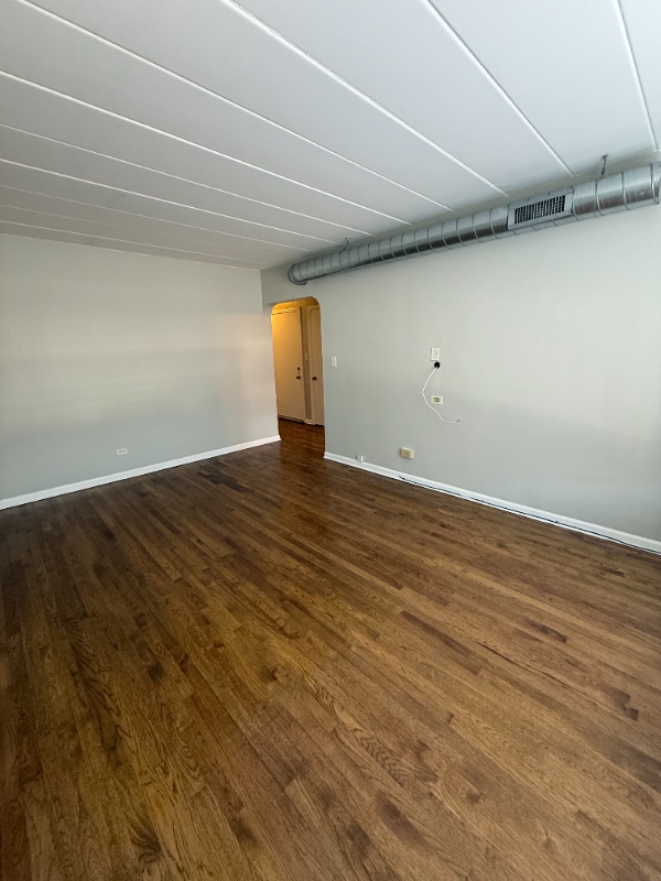 Building Photo - 7437 W Irving Park Rd