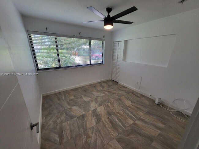 Building Photo - 8575 SW 125th St