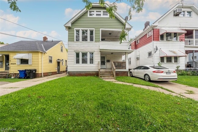Primary Photo - 3035 W 116th St