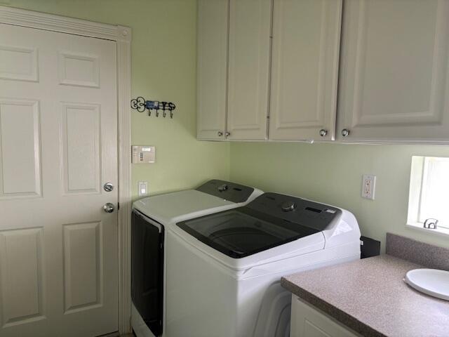 Building Photo - 11595 SW Rockingham Dr