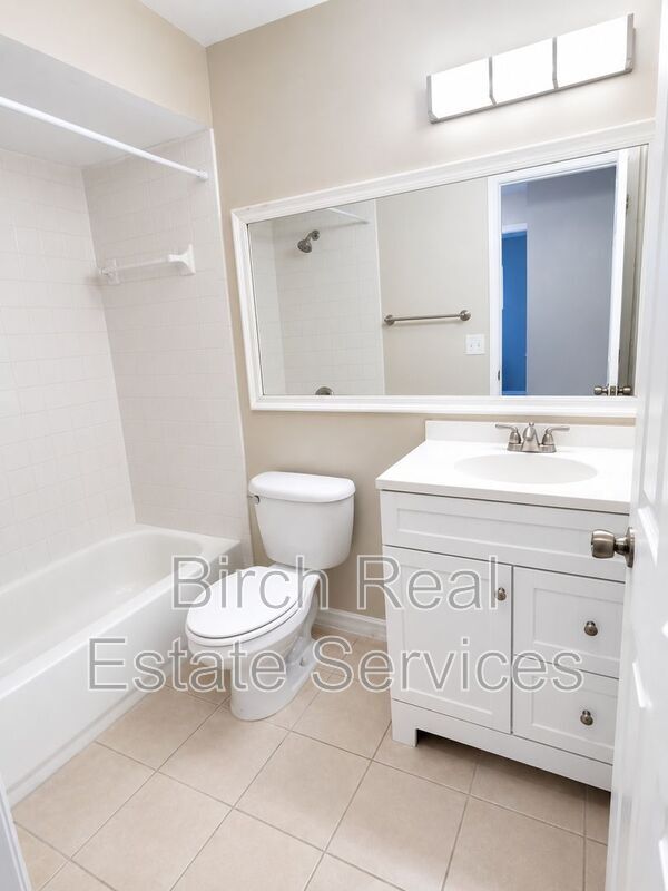 Building Photo - 1017 Amble Ln