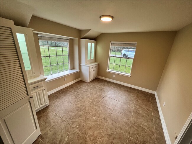 Building Photo - 18240 Fenske Rd
