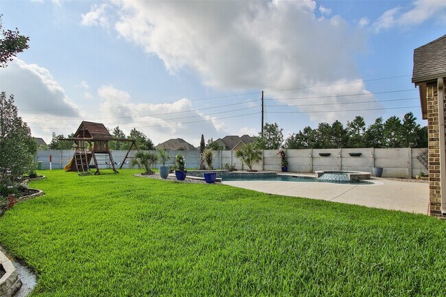 Building Photo - 13627 Tangle Branch Dr