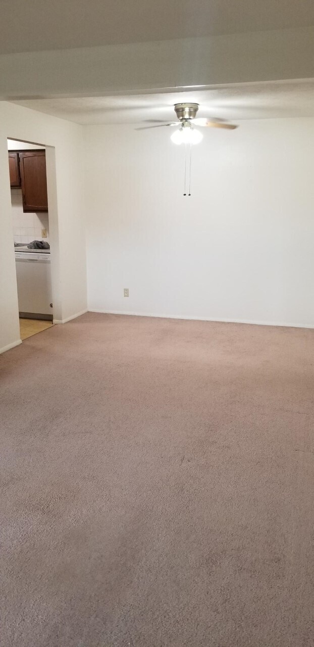 Dining - 6605 Katahdin Dr