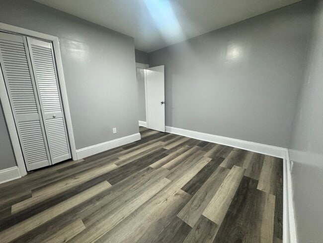 Building Photo - 214 Park Terrace