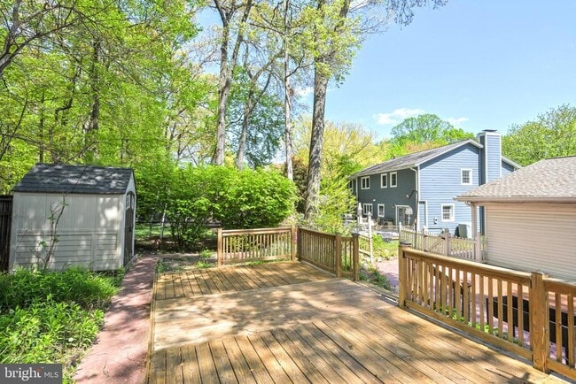 Building Photo - 2412 Rockbridge St