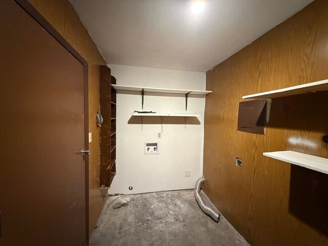 Building Photo - 3 Bedroom Single Story Home Available Near E Main Street & Hwy 314 SW in Los Lunas!