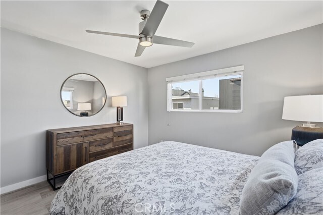 Building Photo - 116 5th Pl