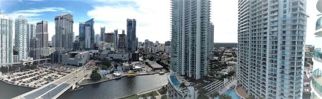 Building Photo - 350 S Miami Ave