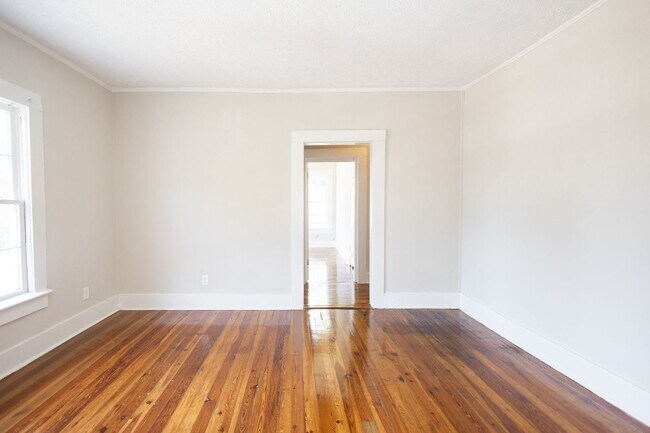 Building Photo - 116 N 14th St