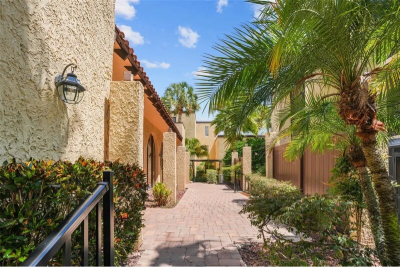 Building Photo - 105 S Obrien St