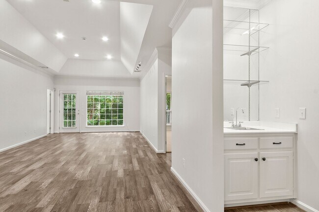 Building Photo - Verner School Zone - Fox Ridge Subdivision