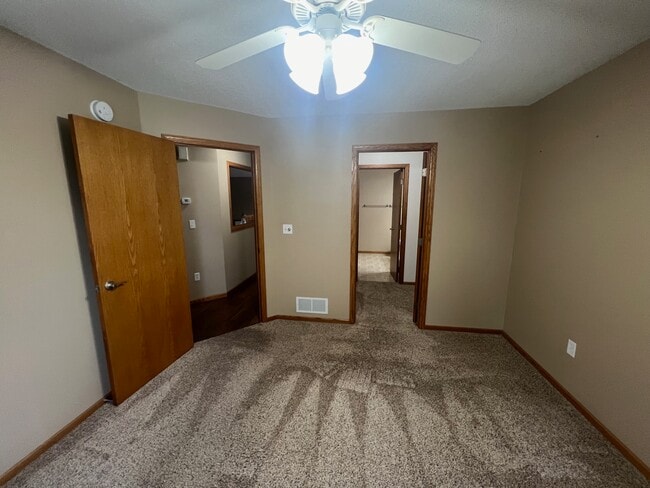 Building Photo - 4702 Curran Ct