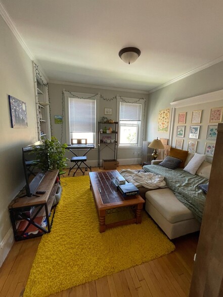 Primary Photo - 15 Farragut Ave