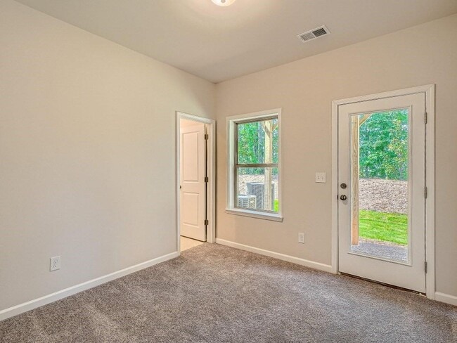Building Photo - 3537 Hidden Valley Cir