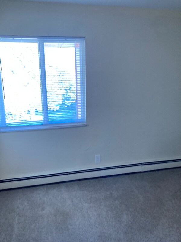 Building Photo - 70 Douglas Ln