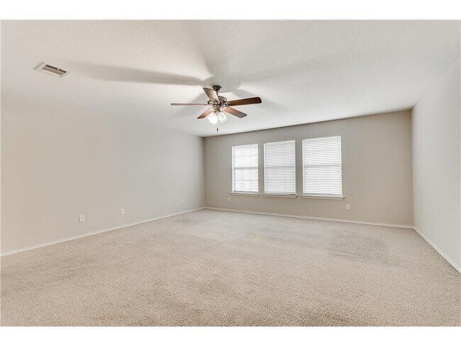 Building Photo - 524 Castebar Dr