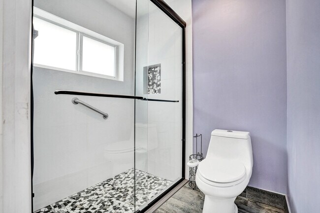 Building Photo - 8062 Cassia Dr