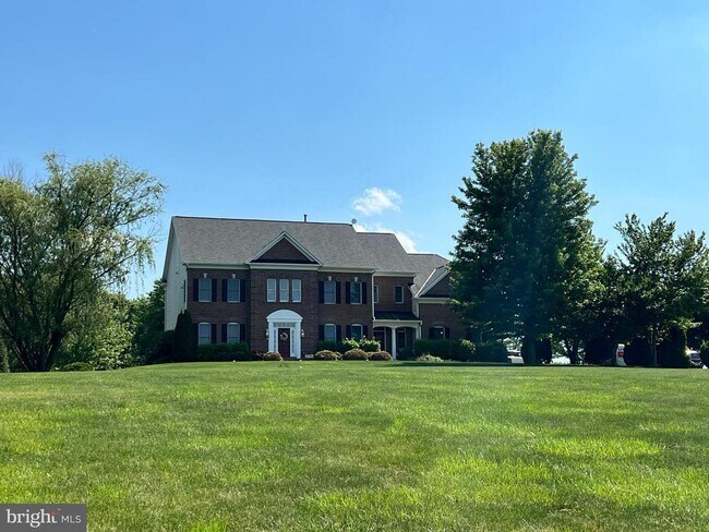 Building Photo - 6110 Holter Rd