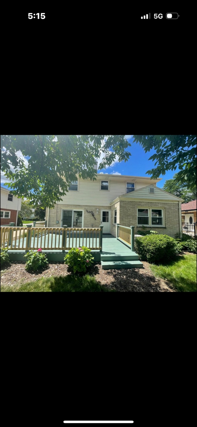 Building Photo - 5550 N Navajo Ave