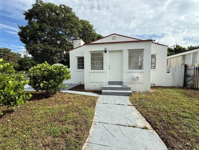 Primary Photo - 955 NW 75th St