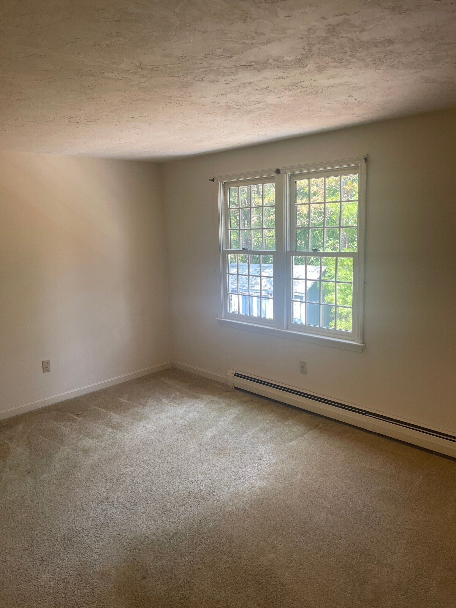 Building Photo - 49 Wintergreen Rd