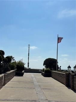 Building Photo - 75 18th St