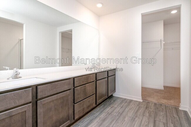 Building Photo - 1589 Wynford Cir