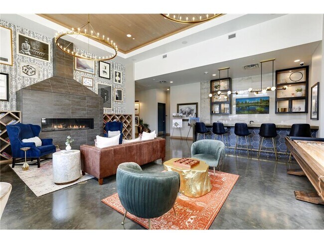 Building Photo - 728 N 3rd St