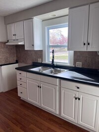 Building Photo - 1615 CANADIAN AVE