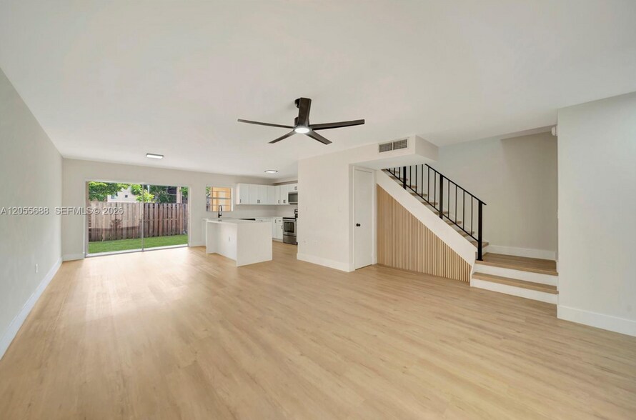 Building Photo - 8769 SW 137th Ave